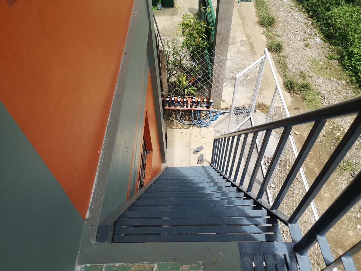 Apartament Estrelle Orange House - Backpackers Hub Puerto Princesa Zewnętrze zdjęcie
